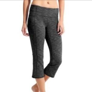 ATHLETA Energy Power Up Crop Capri Activewear  Leggings L Large